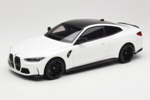 BMW M4 G82 Бял Minichamps 1:18 155020122 Метал