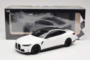 BMW M4 G82 Бял Minichamps 1:18 155020122 Метал — снимка 6 от 6