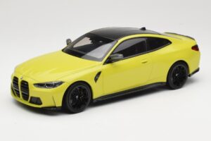 BMW M4 G82 Жълт Minichamps 1:18 155020120 Метал