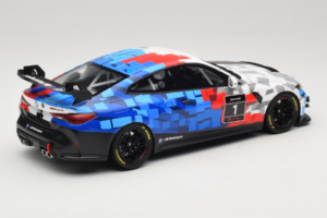 BMW M4 GT4 #1 Presentation 2024 Otto 1:18 OT1125 Смола — снимка 2 от 6