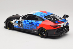 BMW M4 GT4 #1 Presentation 2024 Otto 1:18 OT1125 Смола — снимка 5 от 6