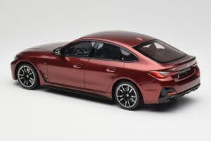 BMW M440i G26 Gran Coupe Aventurine Червен Otto 1:18 OT1075 Смола — снимка 5 от 6