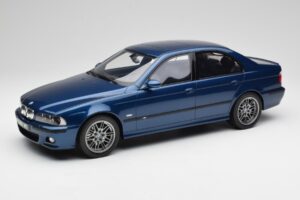 BMW M5 E39 Avus Син Otto 1:12 G073 Смола