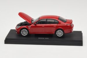 BMW M5 E60 Червен Kyosho 1:43 03503R Метал