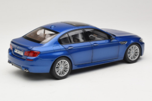 BMW M5 F10 Monte Carlo Blue Paragon 1:18 80432186352 Метал — снимка 3 от 8