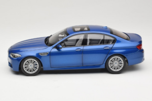 BMW M5 F10 Monte Carlo Blue Paragon 1:18 80432186352 Метал — снимка 4 от 8
