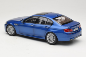 BMW M5 F10 Monte Carlo Blue Paragon 1:18 80432186352 Метал — снимка 7 от 8