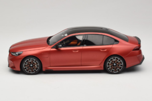 BMW M5 G90 Beach Orange GT Spirit 1:18 GT966 Смола — снимка 3 от 6