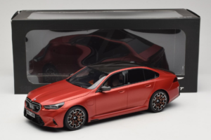 BMW M5 G90 Beach Orange GT Spirit 1:18 GT966 Смола — снимка 6 от 6