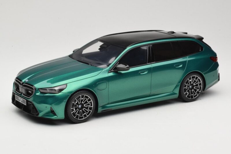 BMW M5 G99 Competition Touring Isle of Man Green GT Spirit 1:18 GT509 Смола