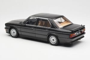 BMW M535i E28 Diamond Черен AUTOart 1:18 75162 Метал — снимка 7 от 8