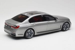 BMW M760i G12 V12 Final Edition Сив GT Spirit 1:18 GT478 Смола — снимка 2 от 6