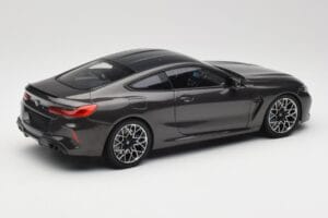 BMW M8 F92 Grey Metallic Minichamps 1:18 110029022 Метал — снимка 3 от 8