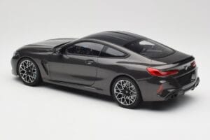 BMW M8 F92 Grey Metallic Minichamps 1:18 110029022 Метал — снимка 7 от 8