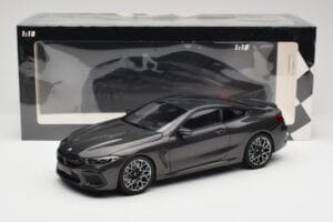 BMW M8 F92 Grey Metallic Minichamps 1:18 110029022 Метал — снимка 8 от 8