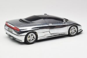 BMW Nazca M12 Chrome Silver Revell 1:18 08916 Метал — снимка 3 от 8