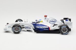 BMW Sauber F1.06 #16 N. Heidfeld Launch Version 2006 Minichamps 1:18 80430413183 Метал — снимка 3 от 6