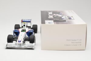 BMW Sauber F1.09 #6 N. Heidfeld Launch Version 2009 Minichamps 1:18 80432154856 Метал — снимка 6 от 7