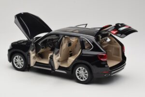 BMW X5 E70 Sapphire Black Paragon 1:18 PA-97071 Метал — снимка 5 от 8