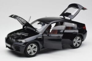 BMW X6 M F86 Черен Kyosho 1:18 80432157613 Метал — снимка 2 от 8