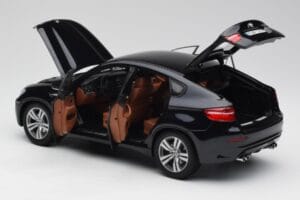 BMW X6 M F86 Черен Kyosho 1:18 80432157613 Метал — снимка 5 от 8