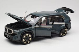 BMW XM G09 Isle of Man Green Minichamps 1:18 110023300 Метал — снимка 2 от 8