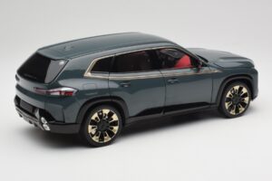 BMW XM G09 Isle of Man Green Minichamps 1:18 110023300 Метал — снимка 3 от 8