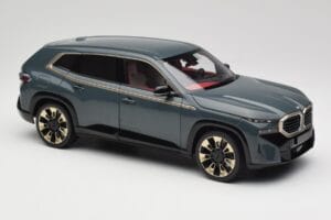 BMW XM G09 Isle of Man Green Minichamps 1:18 110023300 Метал — снимка 6 от 8