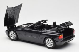 BMW Z1 Черен Металик Minichamps 1:18 180020100 Метал — снимка 5 от 8