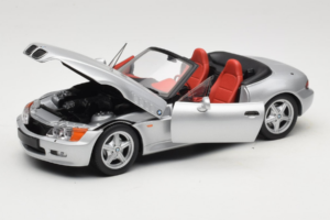 BMW Z3 Кабриолет Сребърен UT Models 1:18 20402 Метал — снимка 2 от 8
