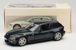 BMW Z3 Coupe 2.8 Зелен Дилърско Издание UT Models 1:18 80439422349 Метал — снимка 8 от 8