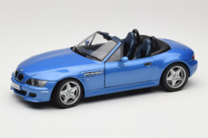 BMW Z3 M Roadster Синьо Дилърско Издание UT Models 1:18 80439422939 Метал
