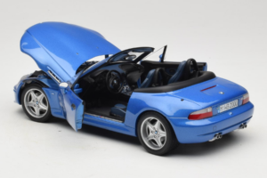 BMW Z3 M Roadster Синьо Дилърско Издание UT Models 1:18 80439422939 Метал — снимка 5 от 8