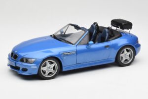 BMW Z3 M Roadster С Багажник Син Металик UT Models 1:18 20416 Метал