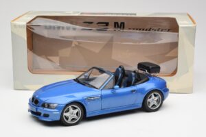 BMW Z3 M Roadster С Багажник Син Металик UT Models 1:18 20416 Метал — снимка 8 от 8