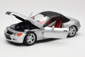BMW Z3 Roadster 1.8 Сребрист UT Models 1:18 20404 Метал — снимка 2 от 8