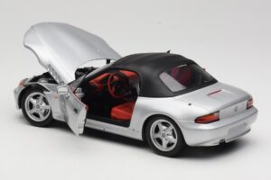 BMW Z3 Roadster 1.8 Сребрист UT Models 1:18 20404 Метал — снимка 5 от 8