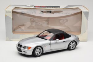 BMW Z3 Roadster 1.8 Сребрист UT Models 1:18 20404 Метал — снимка 8 от 8