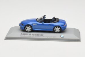 BMW Z3 Roadster 2.8 Син Minichamps 1:43 BMW003 Метал