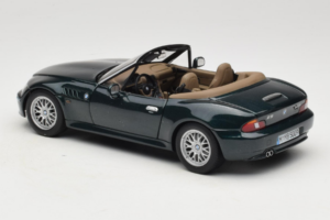 BMW Z3 Roadster 2.8 Тъмнозелен Дилърско Издание UT Models 1:18 80439411713 Метал — снимка 7 от 8