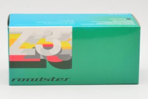 BMW Z3 Roadster 2.8 Тъмнозелен Minichamps 1:43 80429421514 Метал — снимка 4 от 4