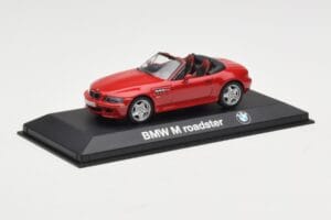 BMW Z3 Roadster 2.8 Червен Minichamps 1:43 BMW004 Метал — снимка 2 от 4