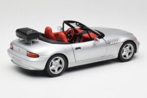 BMW Z3 Roadster С Багажник Сребрист UT Models 1:18 20407 Метал — снимка 3 от 8