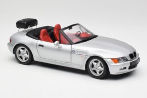 BMW Z3 Roadster С Багажник Сребрист UT Models 1:18 20407 Метал — снимка 6 от 8