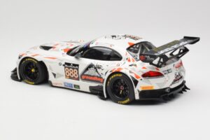 BMW Z4 E89 GT3 #888 Triple Eight Racing L. Mowle / J. Ratcliffe 24 Hours of Spa 2015 Minichamps 1:18 151152388 Метал — снимка 5 от 6