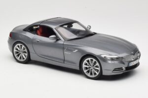 BMW Z4 E89 sDrive 35i Space Grey Metallic Kyosho 1:18 80432147085 Метал — снимка 6 от 8