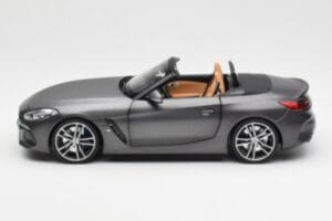 BMW Z4 G29 Сив Metallic Norev 1:18 183270 Метал — снимка 4 от 8