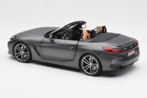 BMW Z4 G29 Сив Metallic Norev 1:18 183270 Метал — снимка 7 от 8