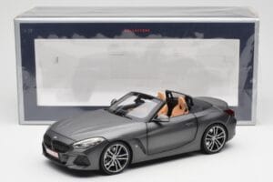 BMW Z4 G29 Сив Metallic Norev 1:18 183270 Метал — снимка 8 от 8