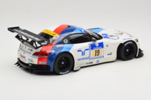 BMW Z4 GT3 #19 Team Schubert J. Muller / D. Muller ADAC 24 Hours Nurburgring 2013 Minichamps 1:18 151132319 Метал — снимка 2 от 6